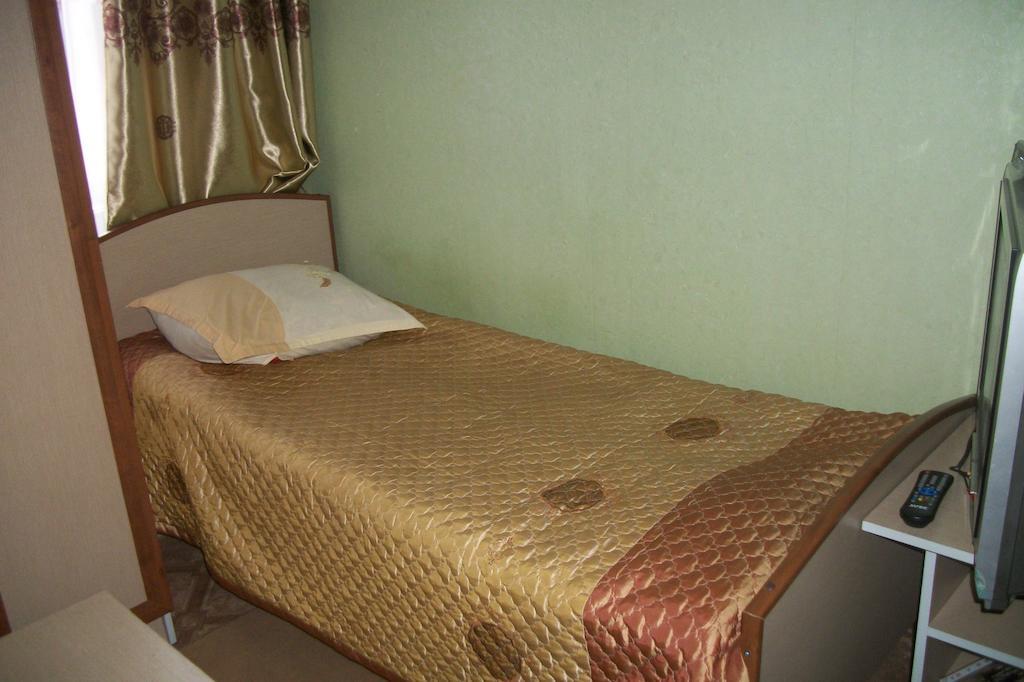 Hotel Enirest Karakoł Pokój zdjęcie