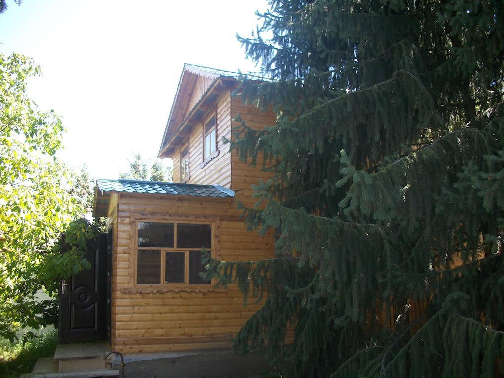 Hotel Enirest Karakoł Pokój zdjęcie