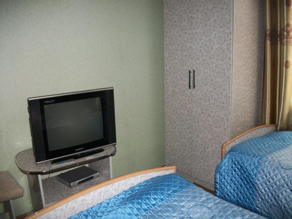 Hotel Enirest Karakoł Pokój zdjęcie